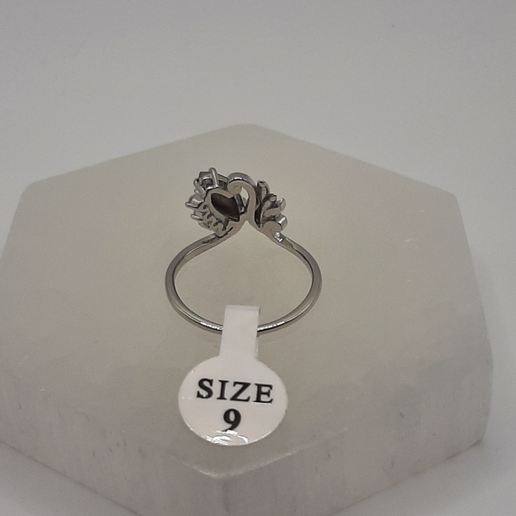 R902 Sterling Silver Academy of Magic Ring - Fragrant Jewels - Picture 5 of 7